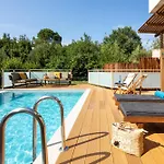 Spiretos Tatil Evi